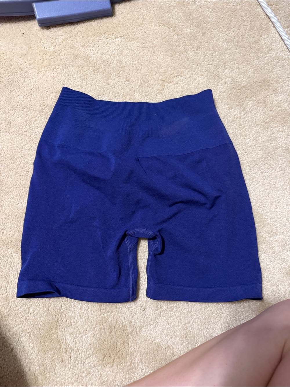 Alphalete Seamless High-Rise Bike Shorts in Royal Blue